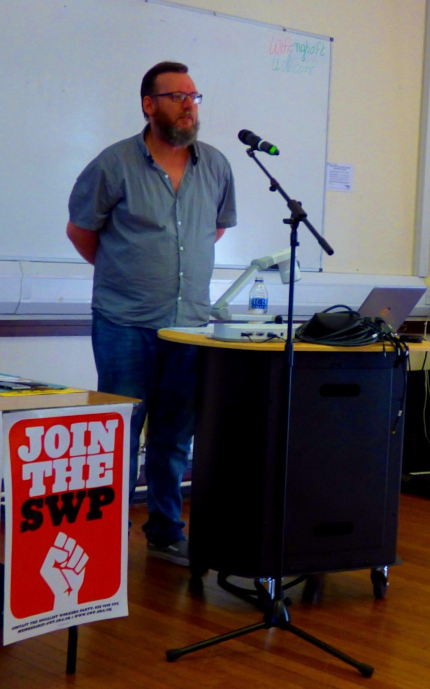 Basketter at the mic