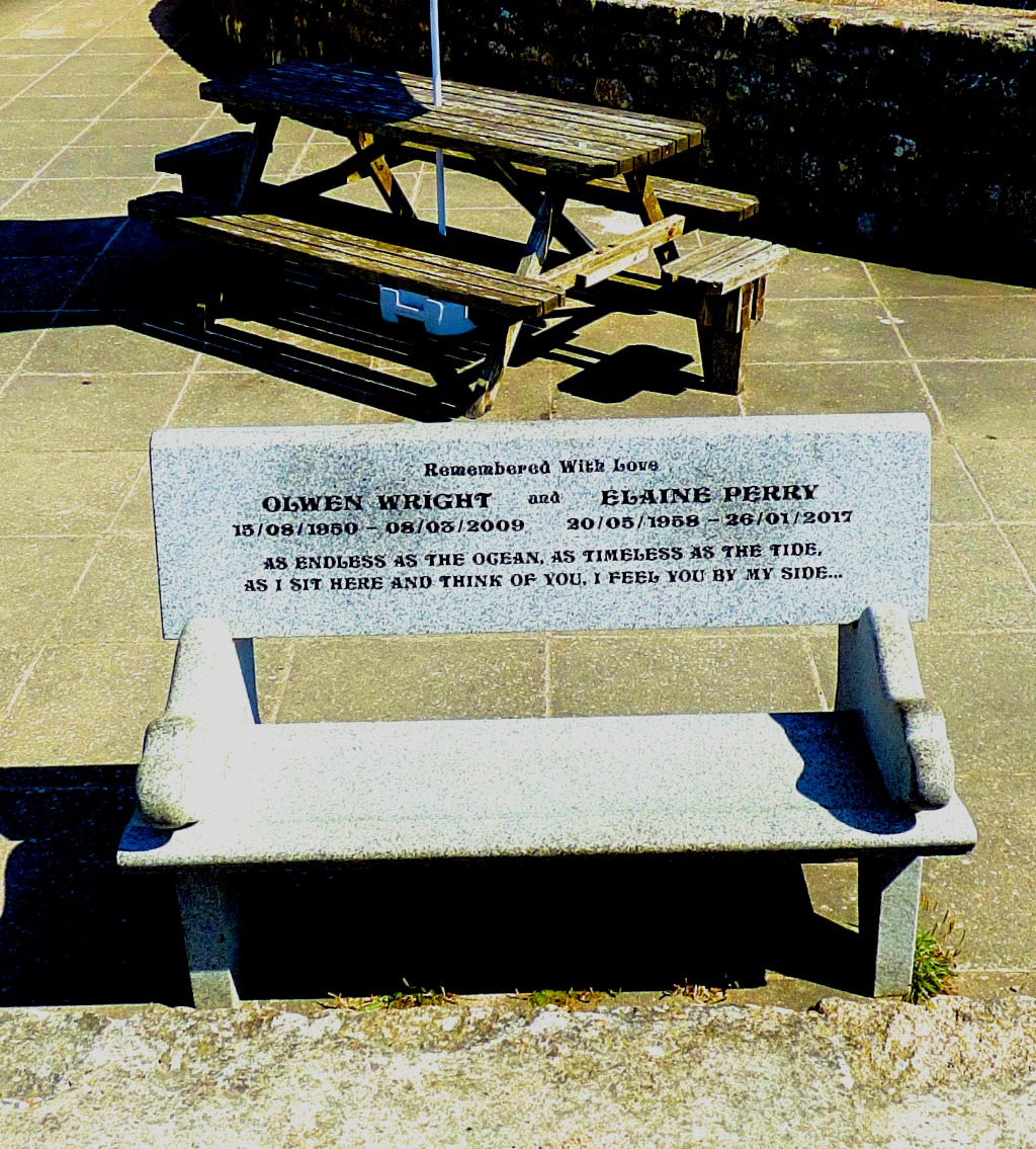 Commemorative bench