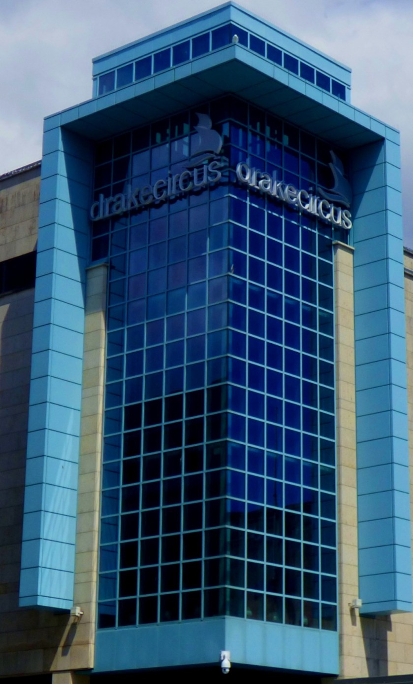 Drake Circus