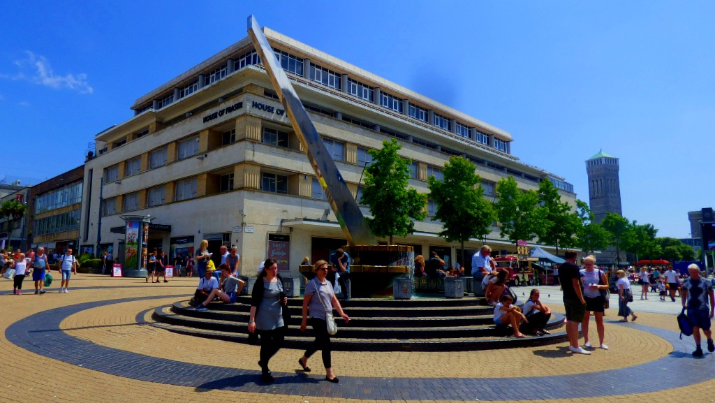 Outiusde house of Fraser