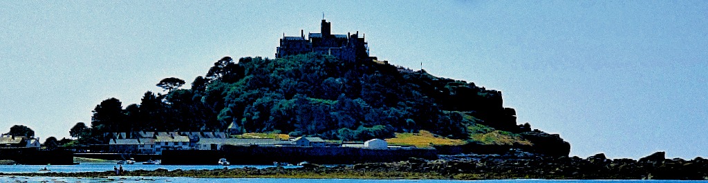 The mount from near the start of the causeway